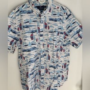 Vineyard Vines men’s shirt